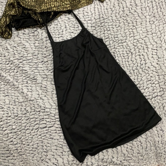 Want and Need Metallic Swing Dress. M - Picture 6 of 9